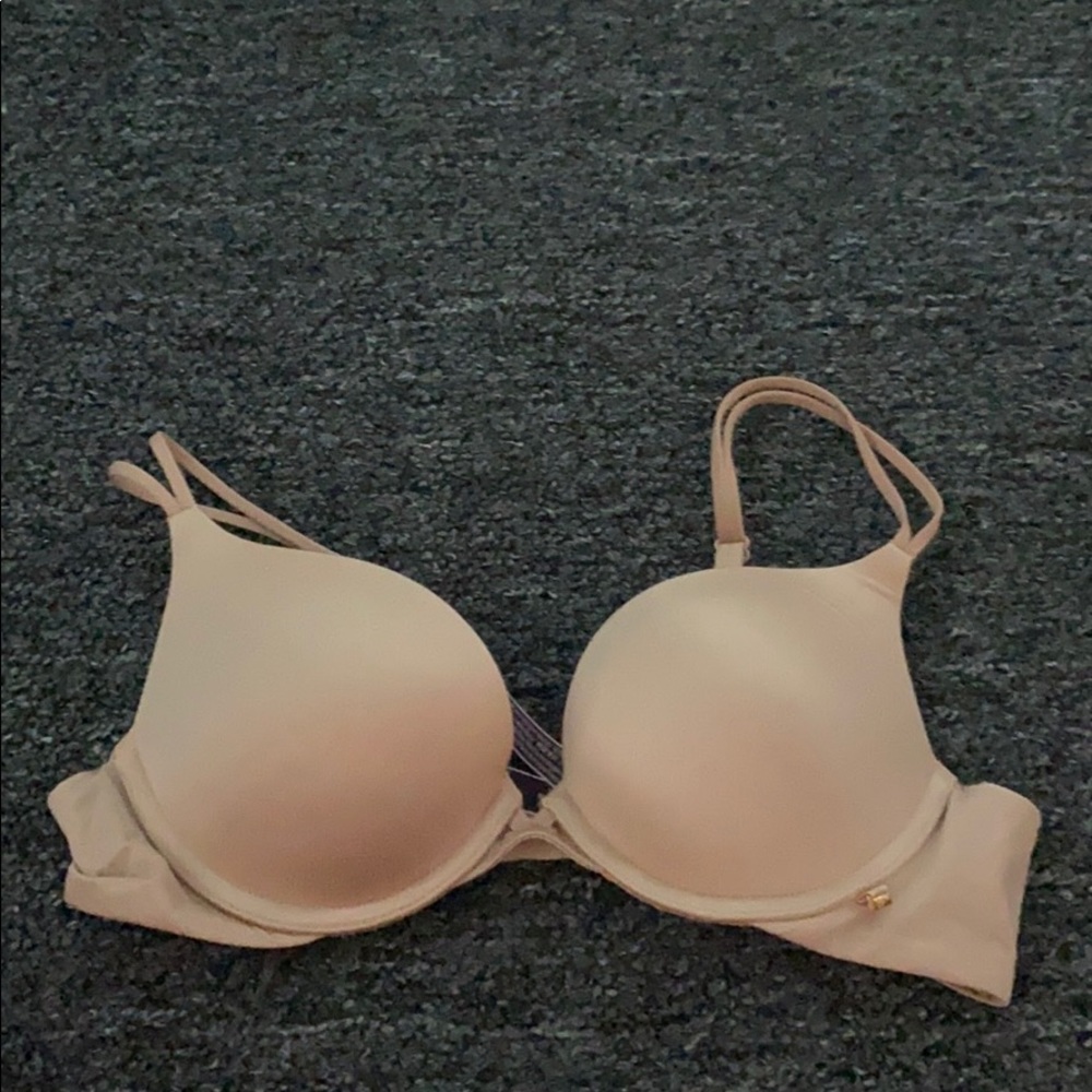 Tan Victoria Secret Bra never warn.